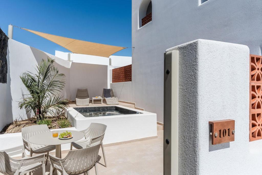 Peranosa The Residency Aparthotel Agios Georgios  Exterior photo